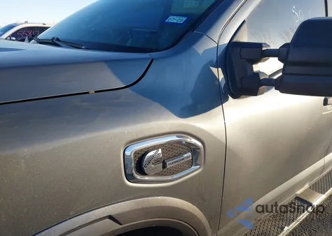 2016 Nissan Titan Xd Pro-4X Diesel z USA, uszkodzony, nr VIN 1N6BA1F42GN502492